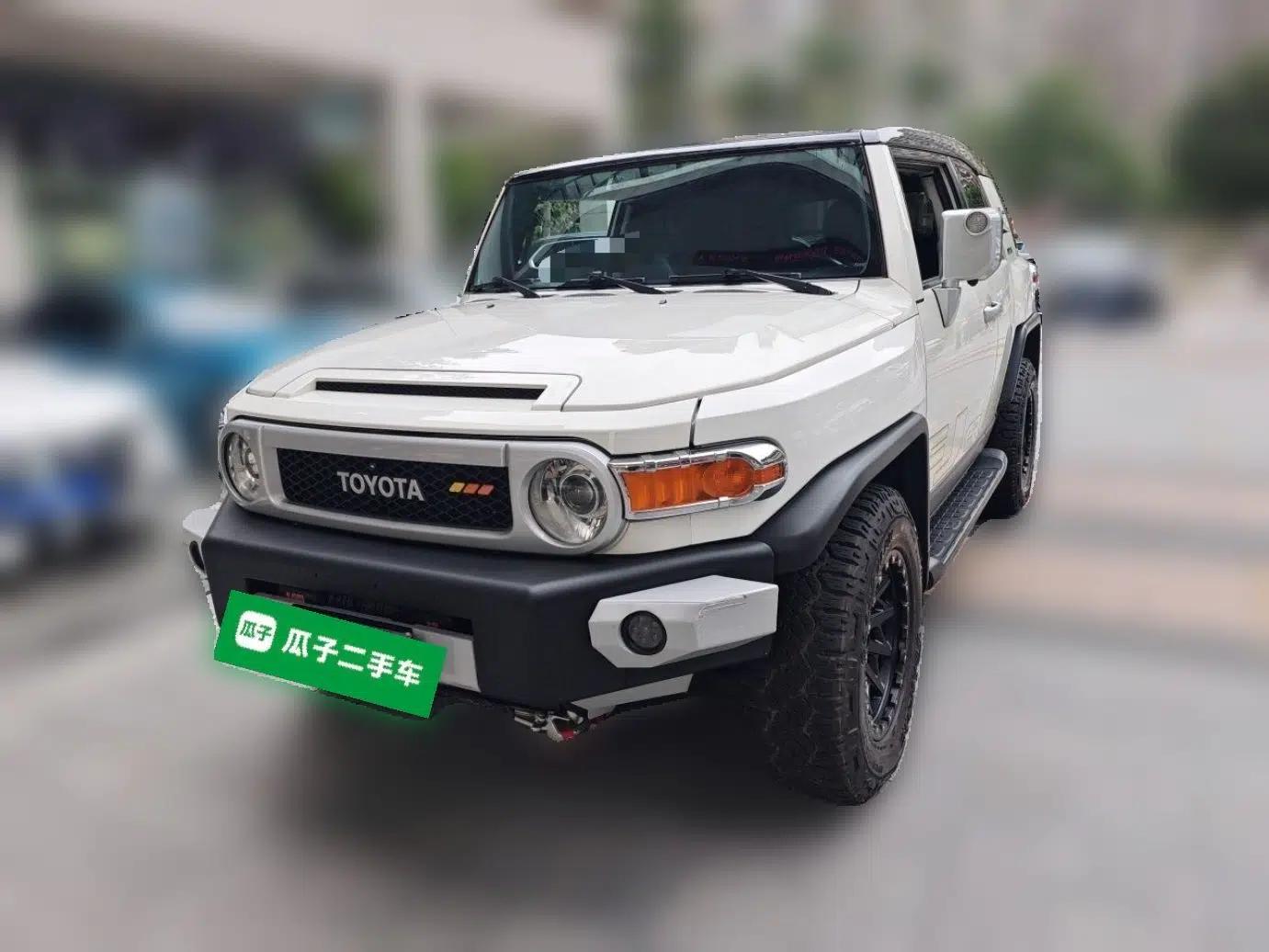 Toyota FJ Cruiser  — миниатюра 1