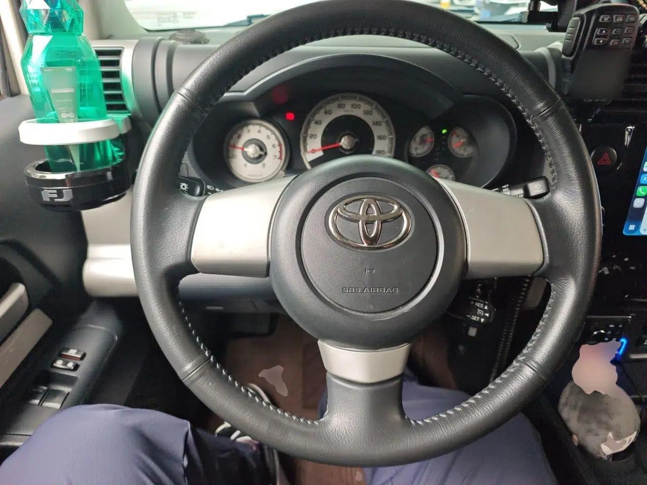 Toyota FJ Cruiser  — миниатюра 11