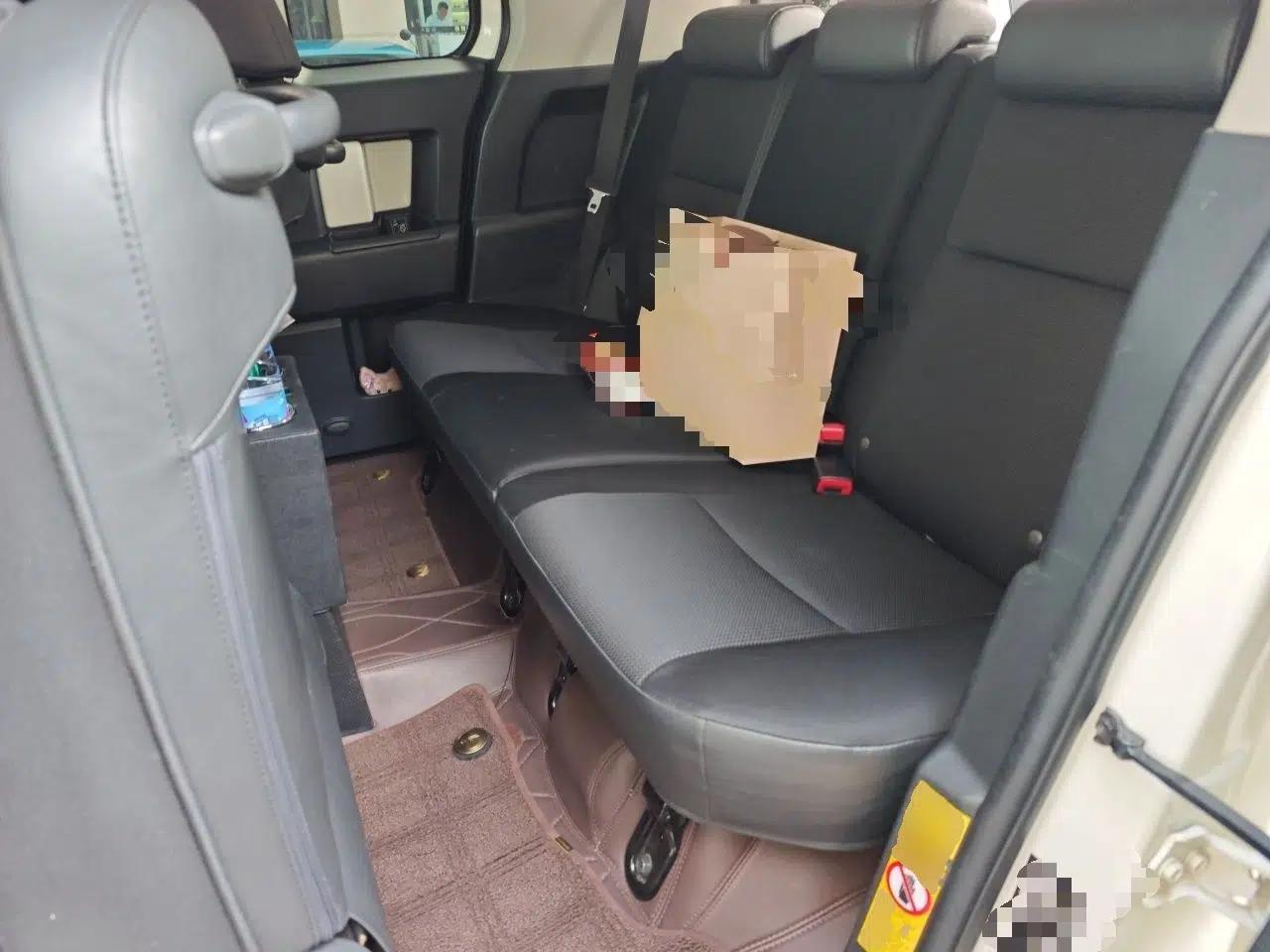 Toyota FJ Cruiser  — миниатюра 16