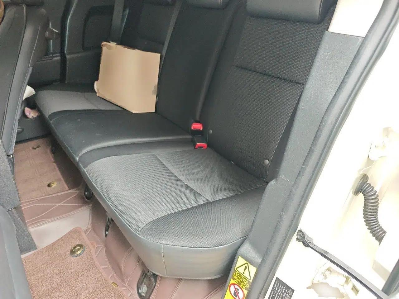 Toyota FJ Cruiser  — миниатюра 18