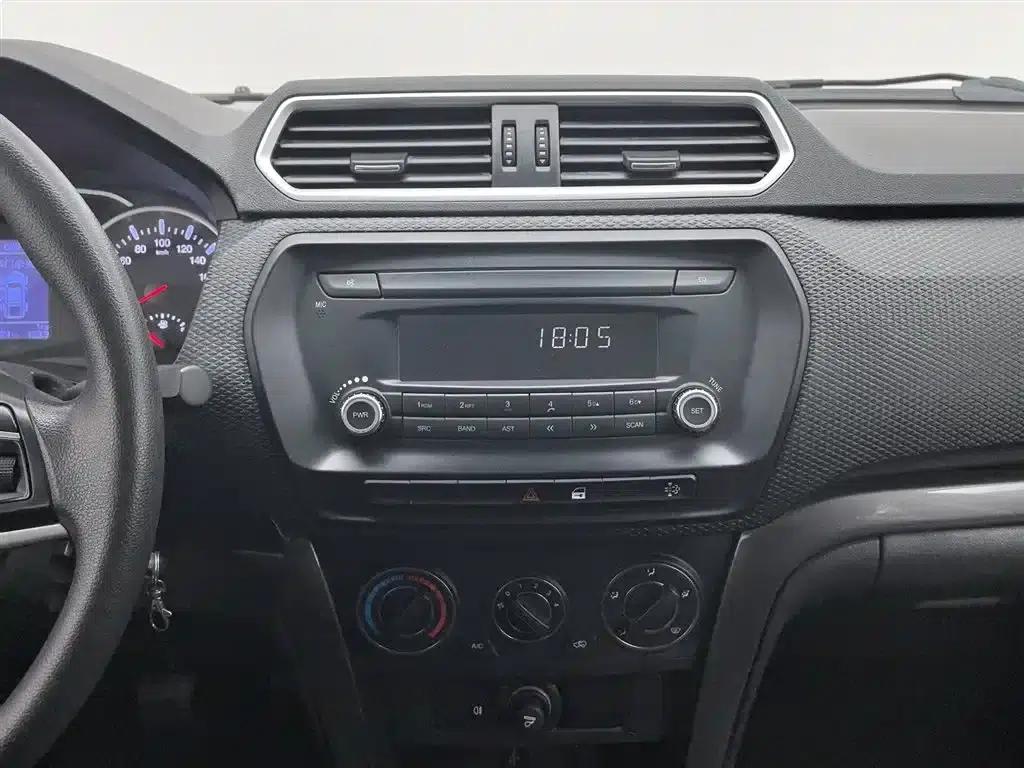 Wingle 5 2017 2.0T European Edition Diesel 2WD Entry-level Model with Large Double Cab GW4D20E — миниатюра 12