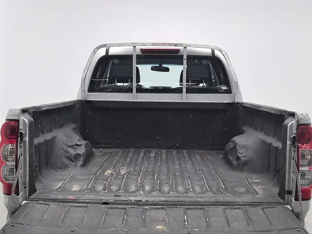Wingle 5 2017 2.0T European Edition Diesel 2WD Entry-level Model with Large Double Cab GW4D20E — миниатюра 16