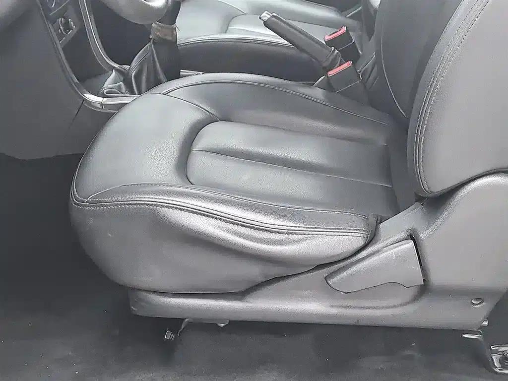 Wingle 5 2017 2.0T European Edition Diesel 2WD Entry-level Model with Large Double Cab GW4D20E — миниатюра 20
