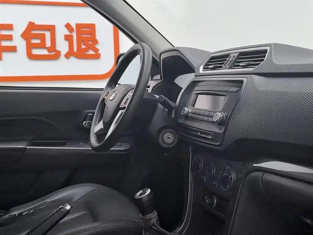 Wingle 5 2017 2.0T European Edition Diesel 2WD Entry-level Model with Large Double Cab GW4D20E — миниатюра 22