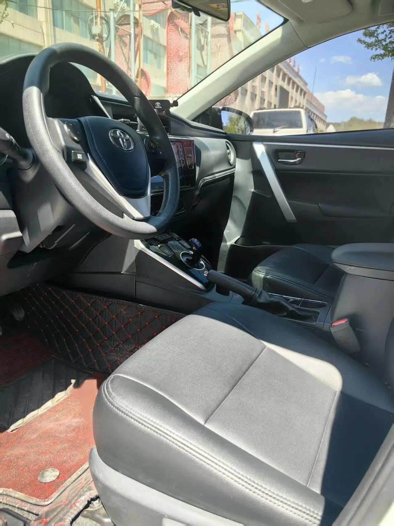 Toyota Corolla Hybrid E+ 2019 1.8L E-CVT Leading Edition — миниатюра 12