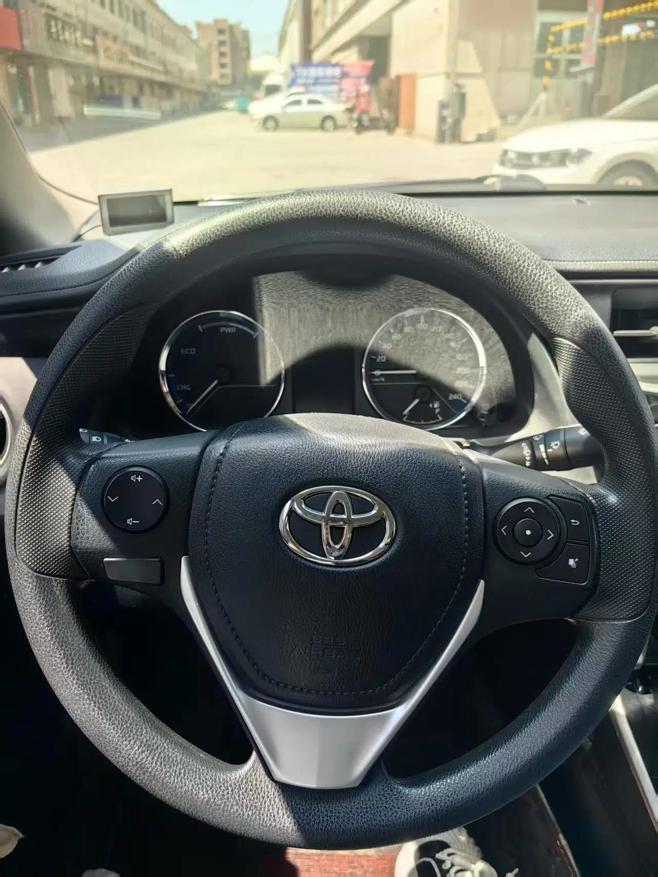 Toyota Corolla Hybrid E+ 2019 1.8L E-CVT Leading Edition — миниатюра 3