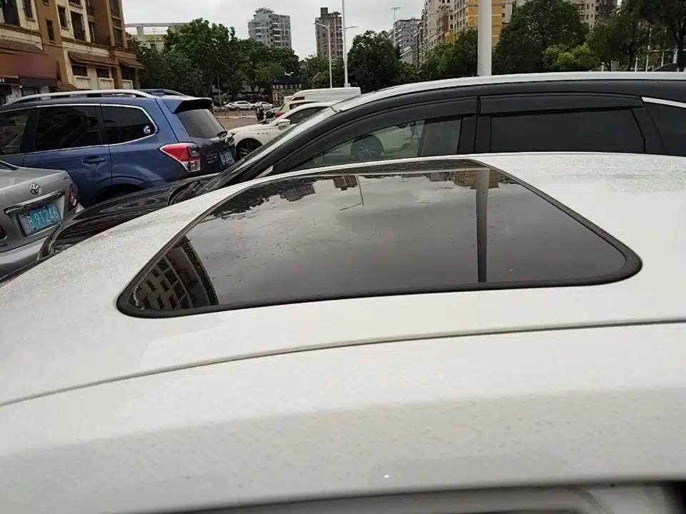 Toyota Corolla Hybrid E+ 2019 1.8L E-CVT Flagship Edition — миниатюра 11