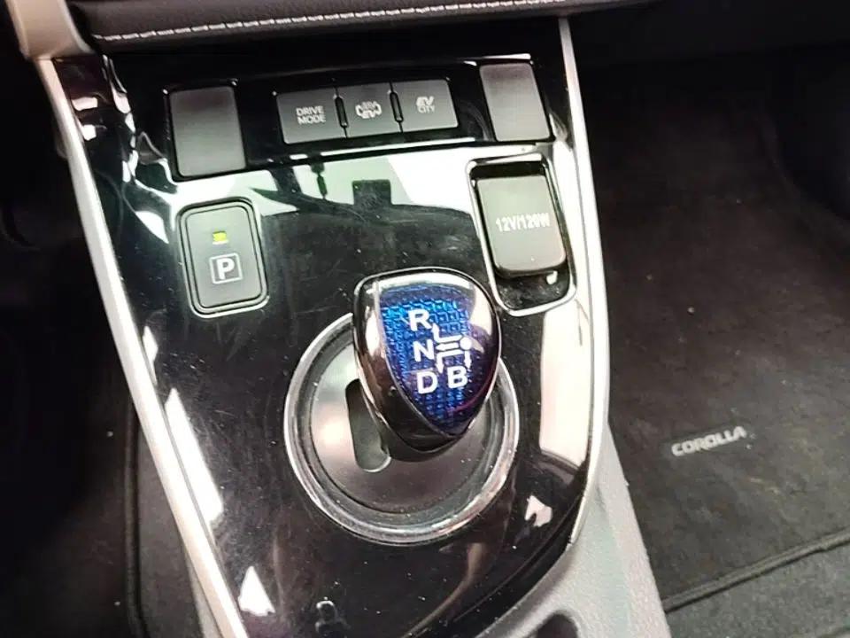 Toyota Corolla Hybrid E+ 2019 1.8L E-CVT Flagship Edition — миниатюра 16