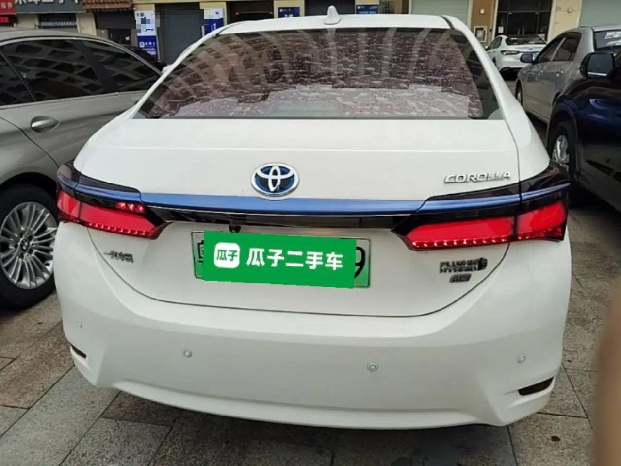 Toyota Corolla Hybrid E+ 2019 1.8L E-CVT Flagship Edition — миниатюра 3