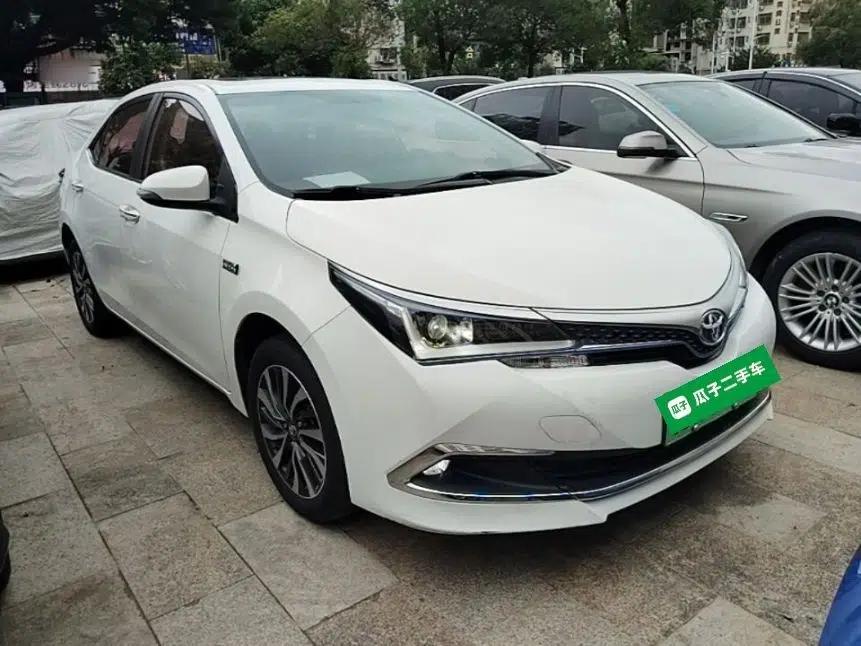 Toyota Corolla Hybrid E+ 2019 1.8L E-CVT Flagship Edition — миниатюра 6
