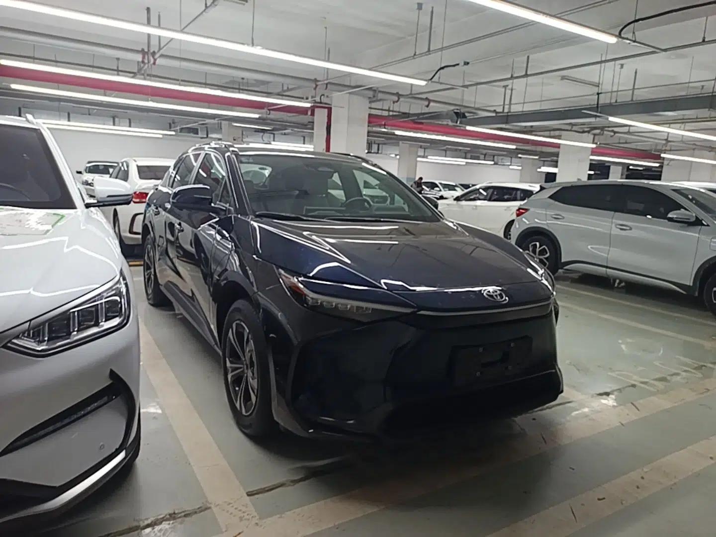 Toyota FAW bZ4X 2022 Four-Wheel-Drive High-Performance PRO Edition — миниатюра 3