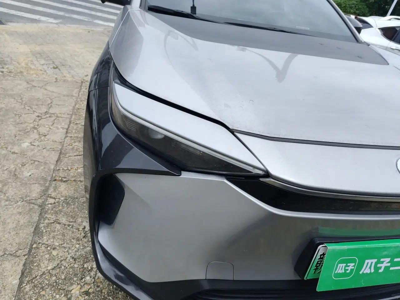 Toyota FAW bZ4X 2022 Two-Wheel-Drive Long-Range JOY Edition — миниатюра 7