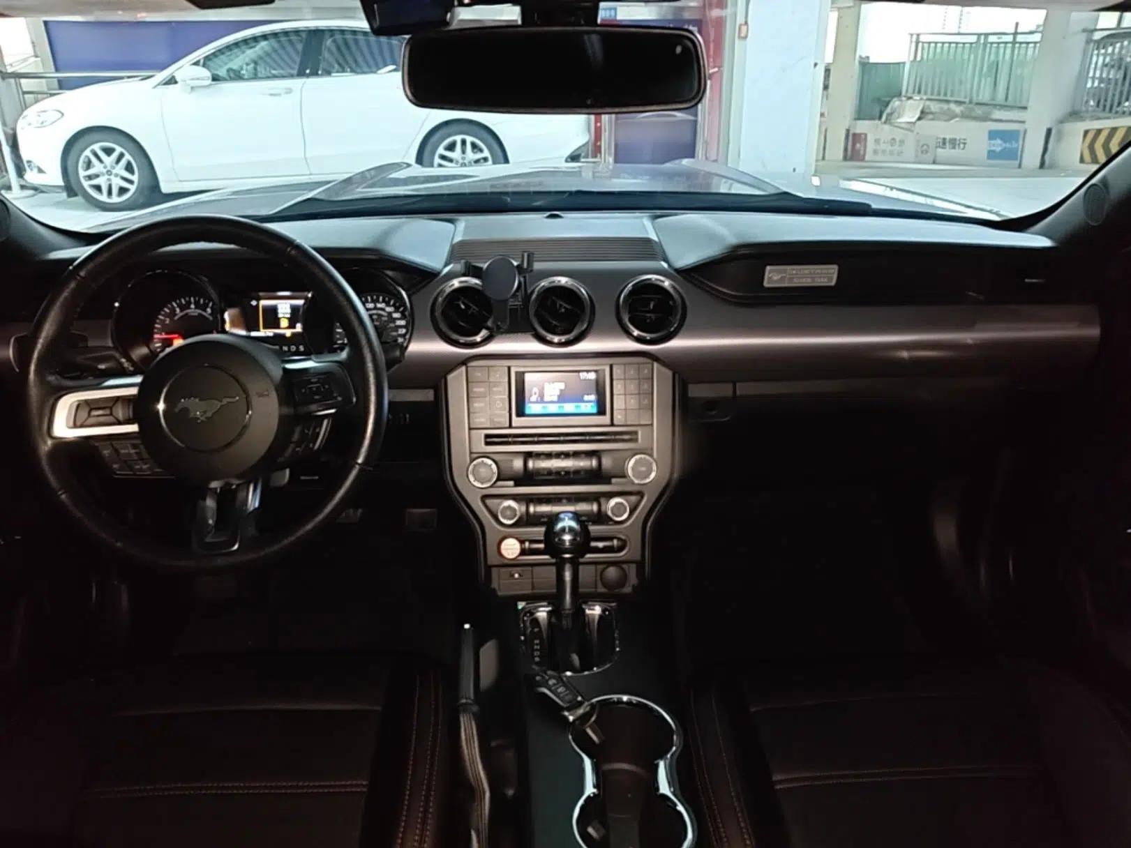 Ford Mustang 2016 2.3T Automatic Middle East Version — миниатюра 13