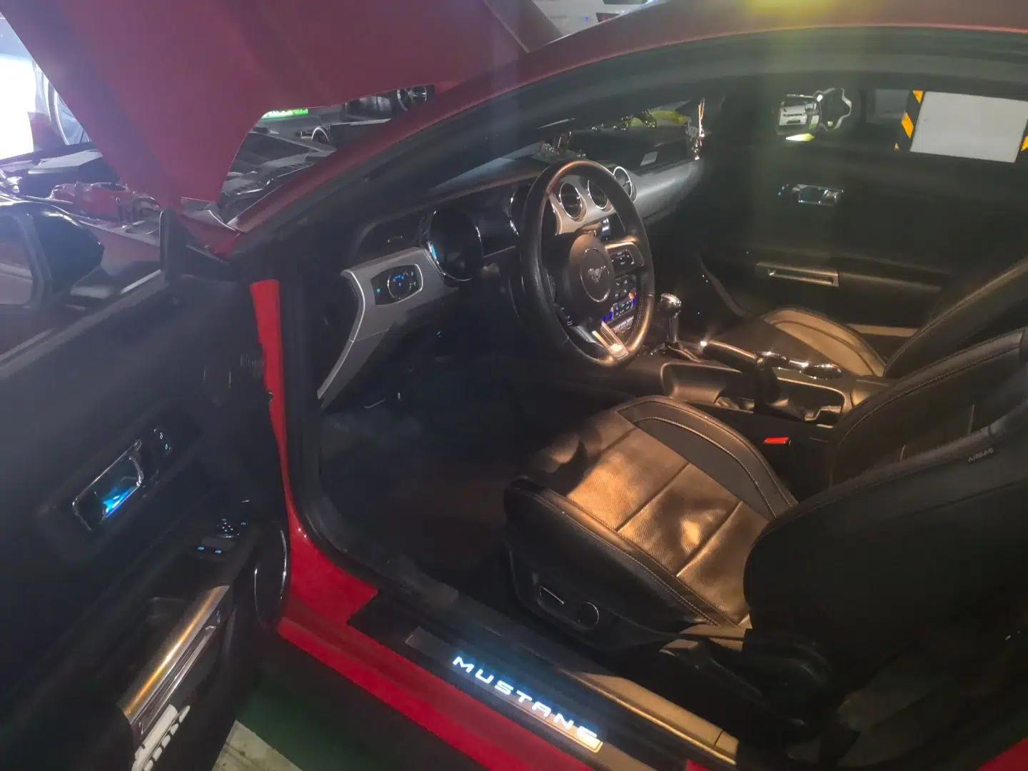 Ford Mustang 2017 2.3T Performance Edition — миниатюра 17