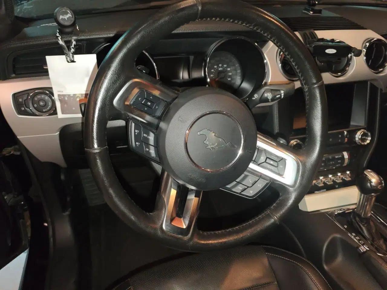 Ford Mustang 2015 2.3T Performance Edition — миниатюра 11