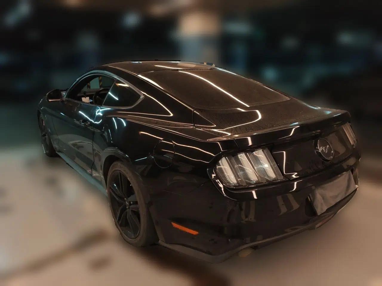 Ford Mustang 2015 2.3T Performance Edition — миниатюра 4