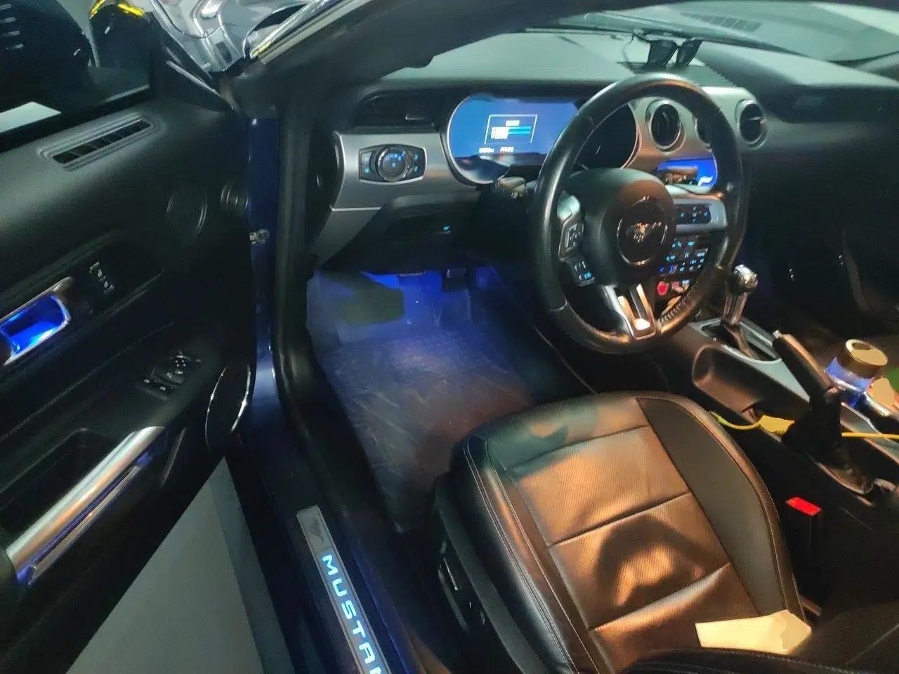 Ford Mustang 2019 2.3L EcoBoost — миниатюра 17
