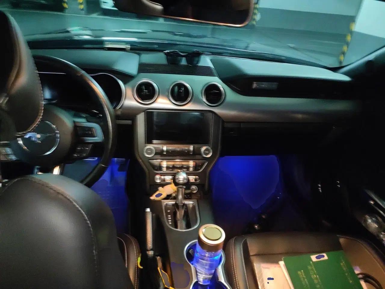 Ford Mustang 2019 2.3L EcoBoost — миниатюра 10