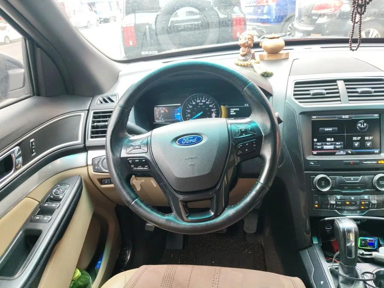 Ford Explorer 2016 2.3T Fashion Edition — миниатюра 11