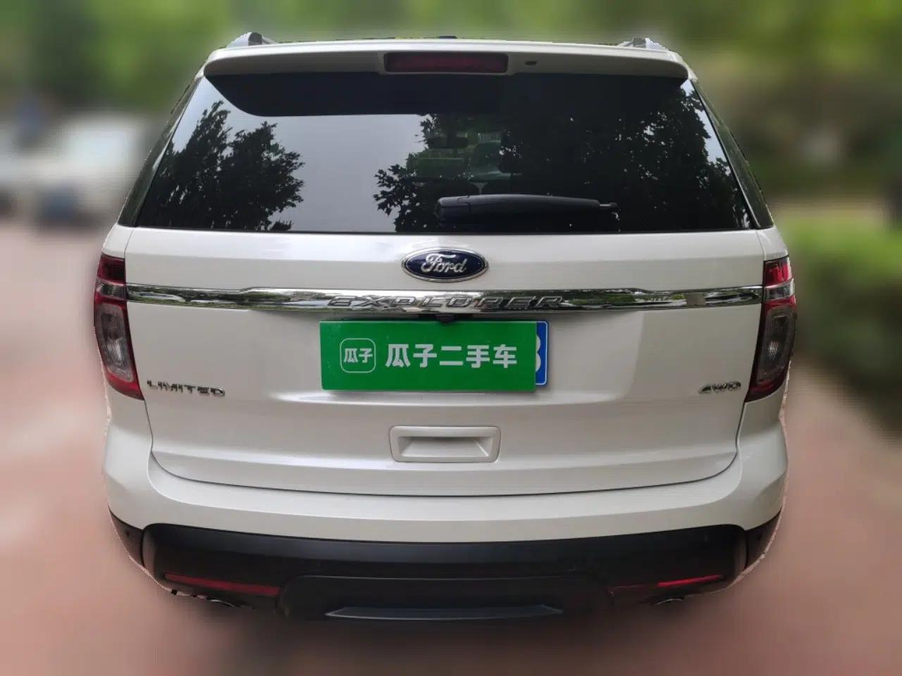 Ford Explorer 2013 3.5L Deluxe Model — миниатюра 5