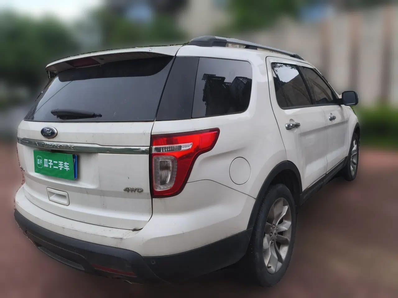 Ford Explorer 2013 3.5L Deluxe Model — миниатюра 6