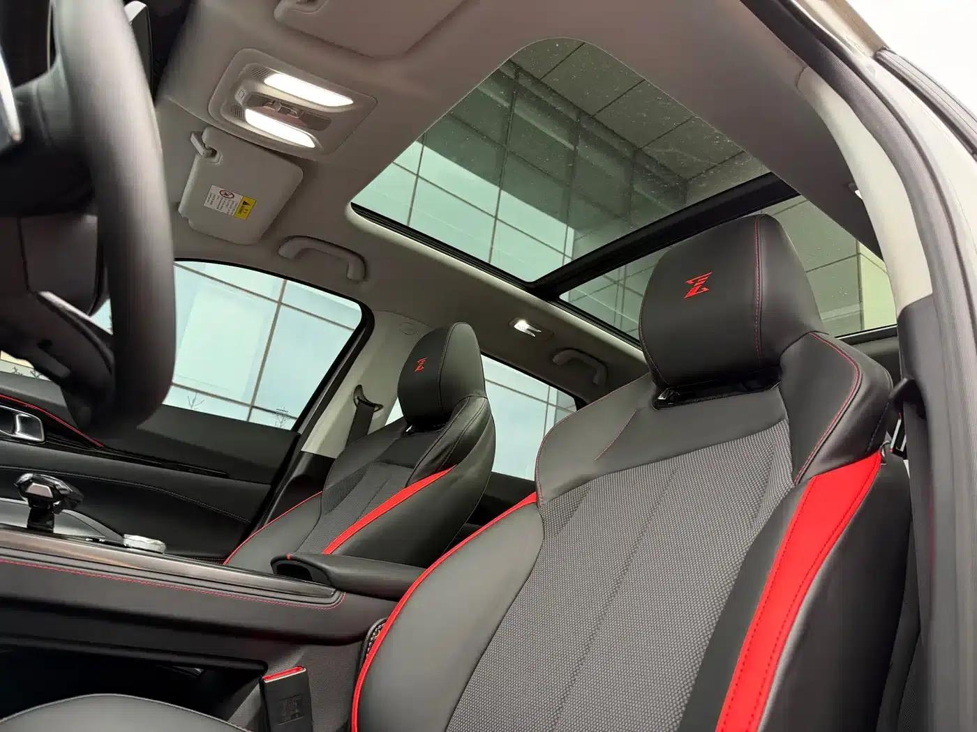 Changan Oushang Z6 2022 Blue Whale 1.5T DCT Smart Supreme Edition — миниатюра 28