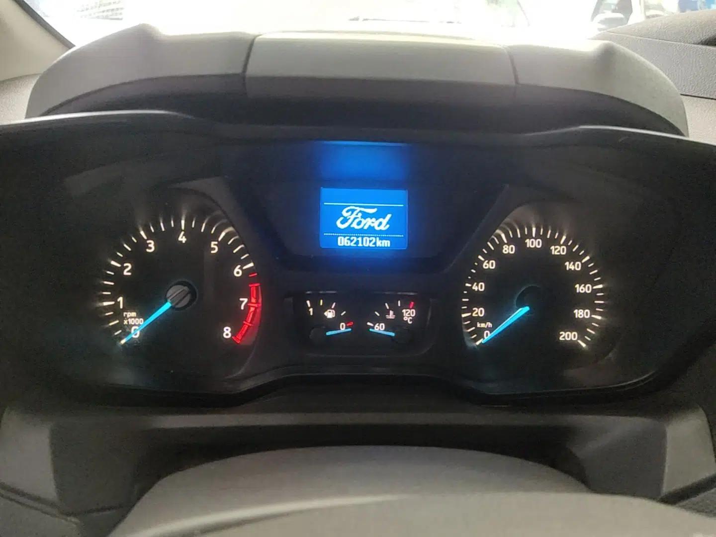 Ford Transit 2019 2.0T Gasoline Automatic Multi-Function Commercial Vehicle Short Wheelbase Low Roof 6-Seater China VI Standard — миниатюра 14