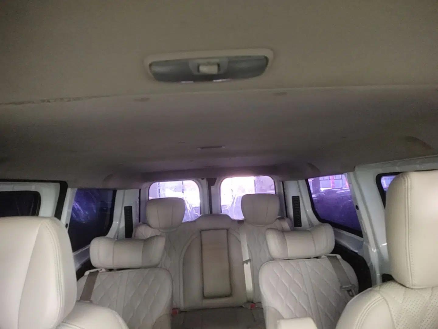 Ford Transit 2019 2.0T Gasoline Automatic Multi-Function Commercial Vehicle Short Wheelbase Low Roof 6-Seater China VI Standard — миниатюра 20