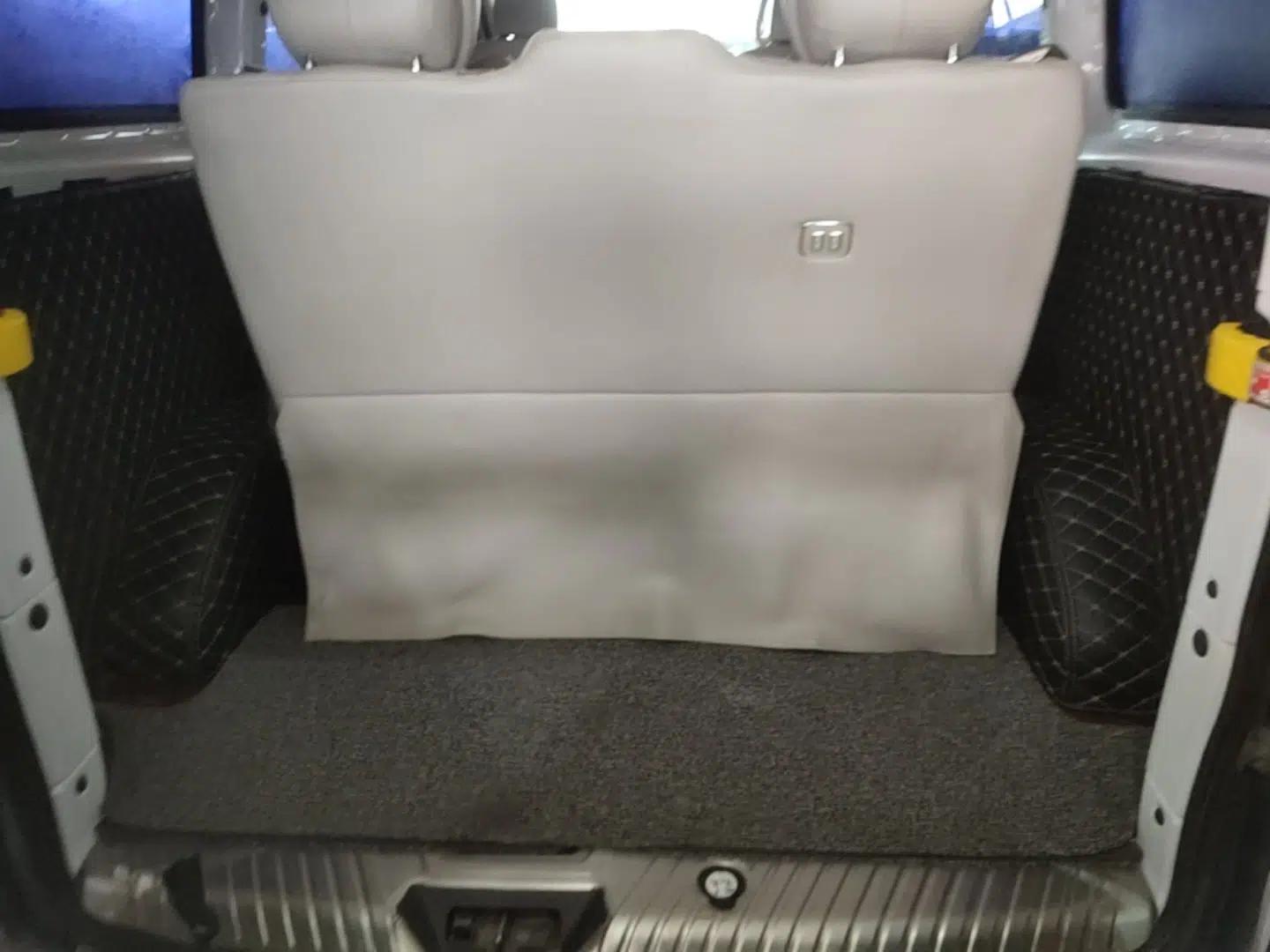 Ford Transit 2019 2.0T Gasoline Automatic Multi-Function Commercial Vehicle Short Wheelbase Low Roof 6-Seater China VI Standard — миниатюра 21