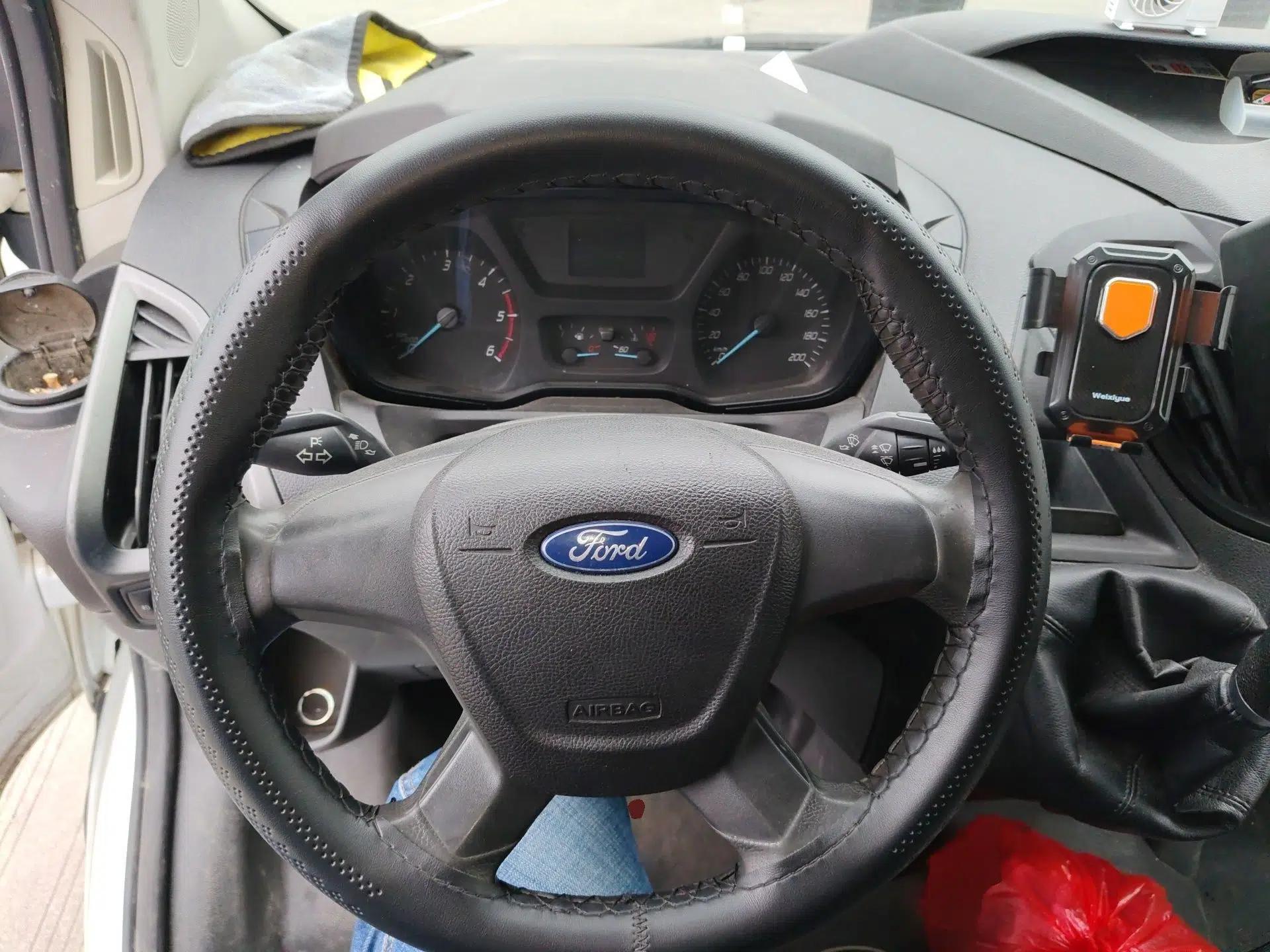 Ford Transit 2017 2.0T Diesel Van Mid-Chassis Mid-Roof China IV Standard — миниатюра 11