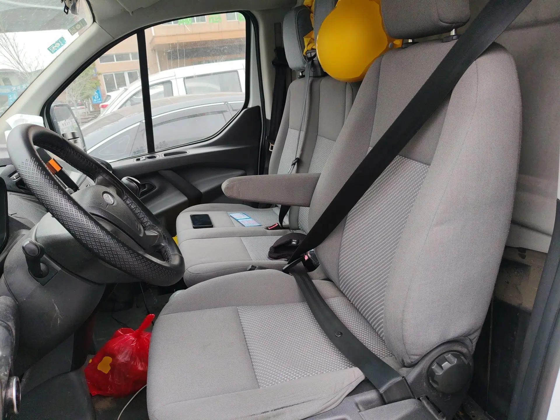 Ford Transit 2017 2.0T Diesel Van Mid-Chassis Mid-Roof China IV Standard — миниатюра 16