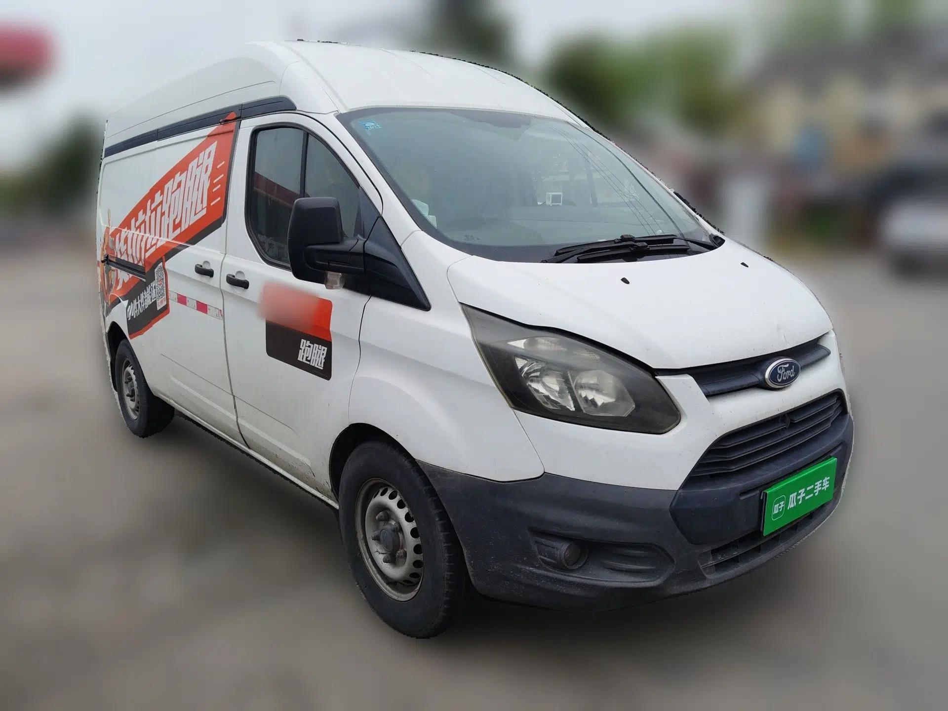 Ford Transit 2017 2.0T Diesel Van Mid-Chassis Mid-Roof China IV Standard — миниатюра 3