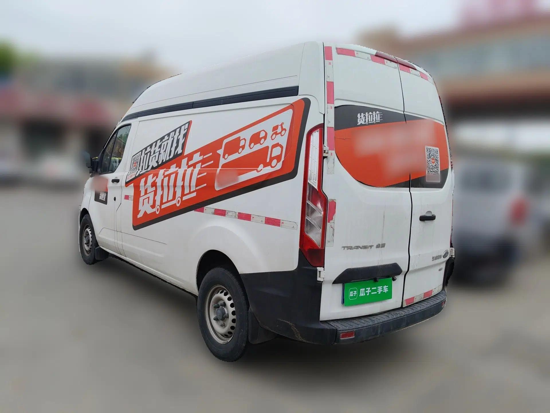 Ford Transit 2017 2.0T Diesel Van Mid-Chassis Mid-Roof China IV Standard — миниатюра 4