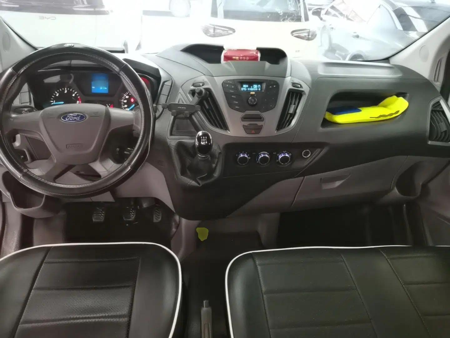 Ford Transit 2017 2.0T Diesel Multi-Purpose Commercial Vehicle Short Wheelbase Low Roof China V Standard — миниатюра 13