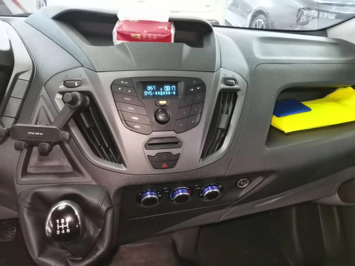 Ford Transit 2017 2.0T Diesel Multi-Purpose Commercial Vehicle Short Wheelbase Low Roof China V Standard — миниатюра 16