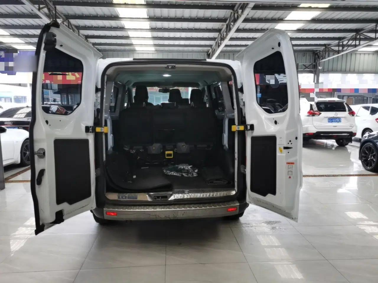 Ford Transit 2017 2.0T Diesel Multi-Purpose Commercial Vehicle Short Wheelbase Low Roof China V Standard — миниатюра 22