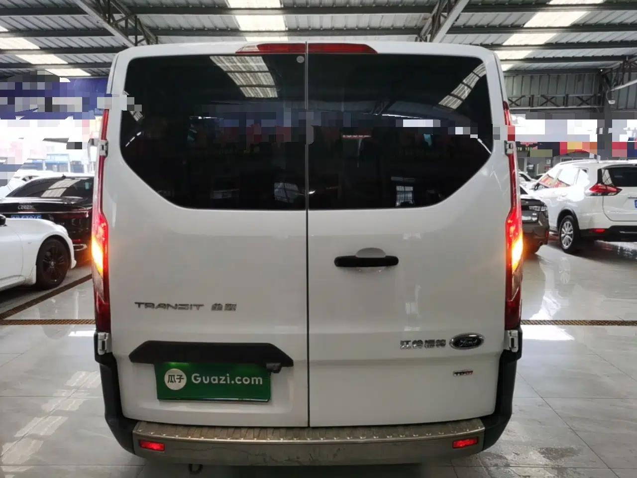Ford Transit 2017 2.0T Diesel Multi-Purpose Commercial Vehicle Short Wheelbase Low Roof China V Standard — миниатюра 5
