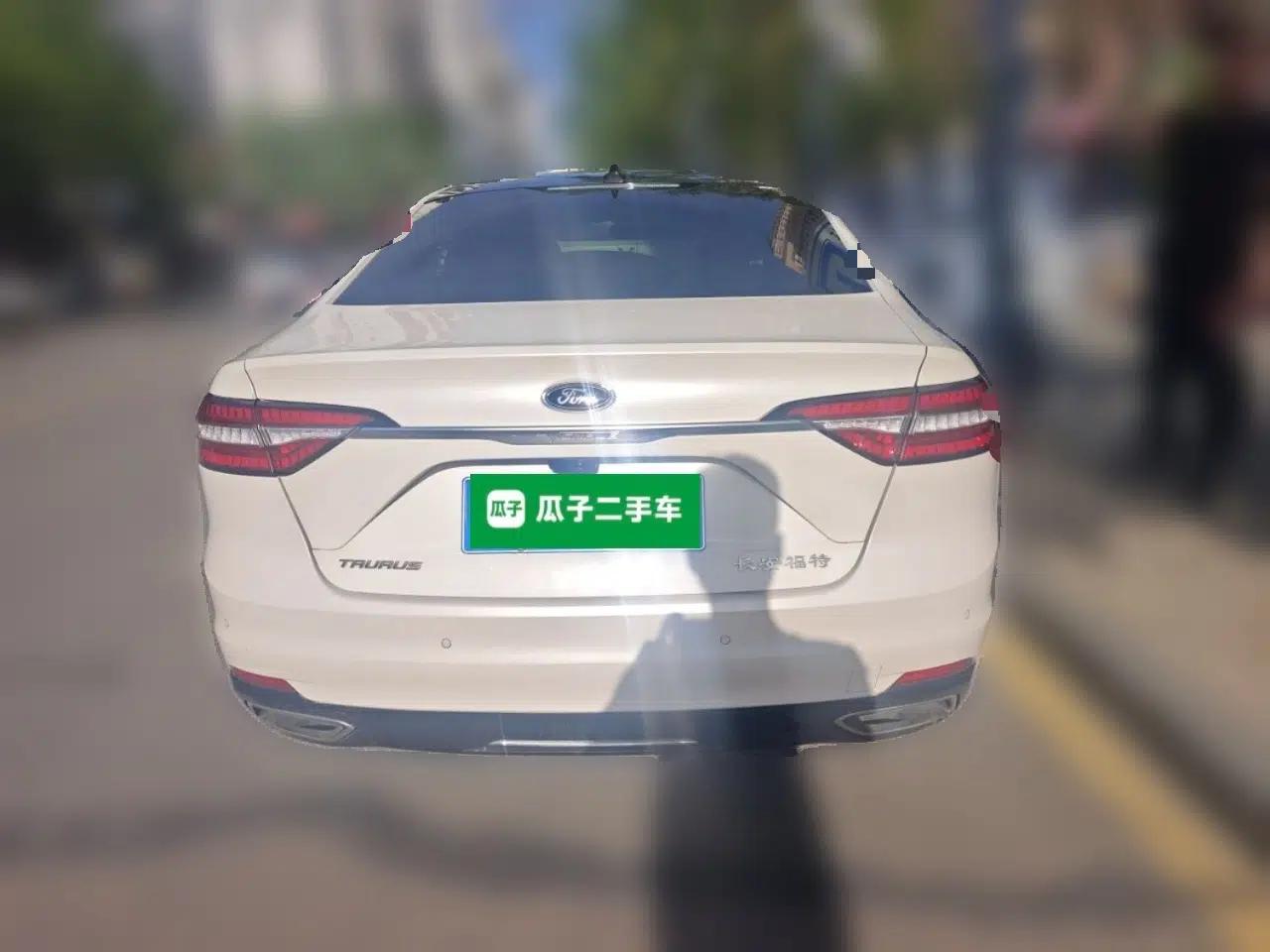 Ford Taurus 2019 EcoBoost 245 Vignale Deluxe Edition — миниатюра 5