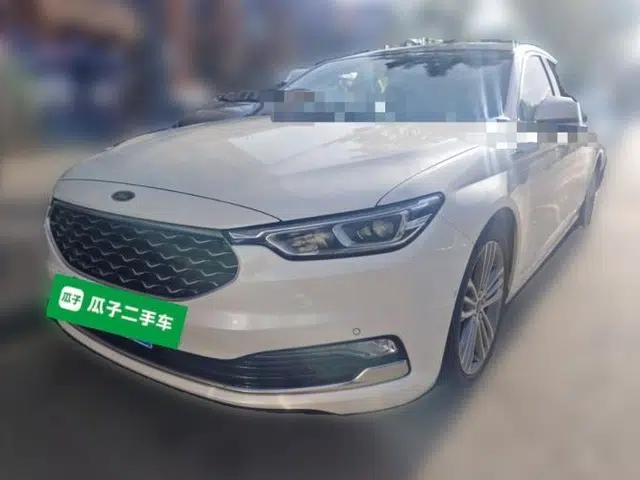 Ford Taurus 2019 EcoBoost 245 Vignale Deluxe Edition
