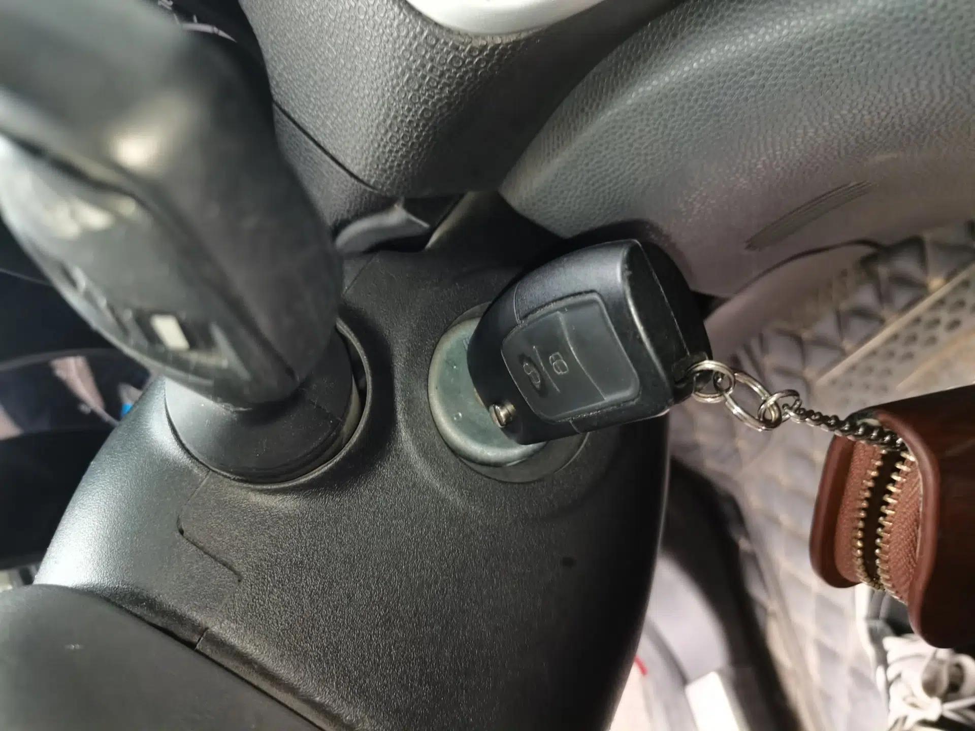 Ford EcoSport 2013 1.5L Automatic Fashion Model — миниатюра 9