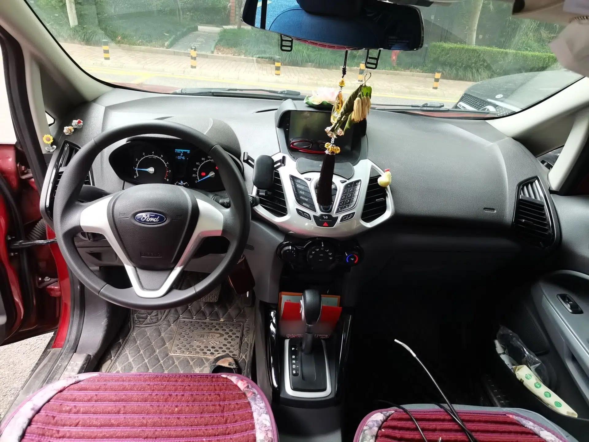 Ford EcoSport 2013 1.5L Automatic Fashion Model — миниатюра 10