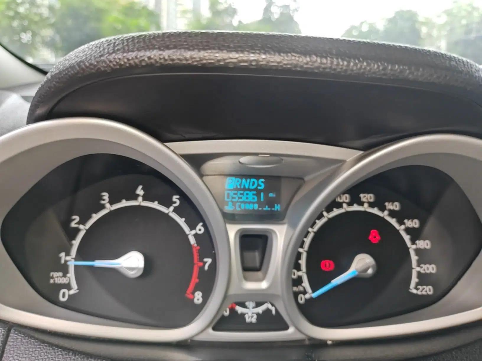 Ford EcoSport 2017 1.5L Automatic Prestige Model — миниатюра 14