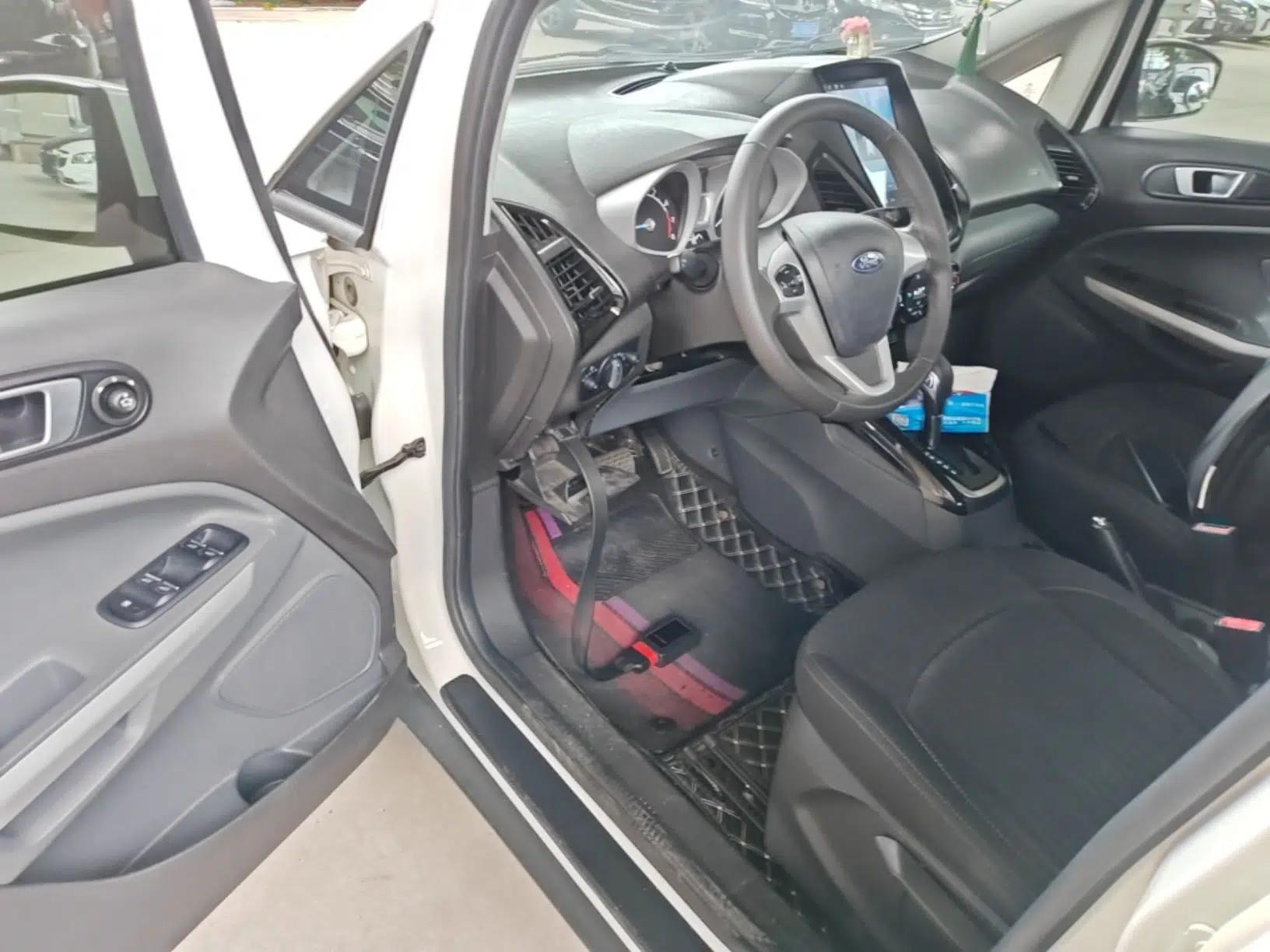 Ford EcoSport 2017 1.5L Automatic Prestige Model — миниатюра 18