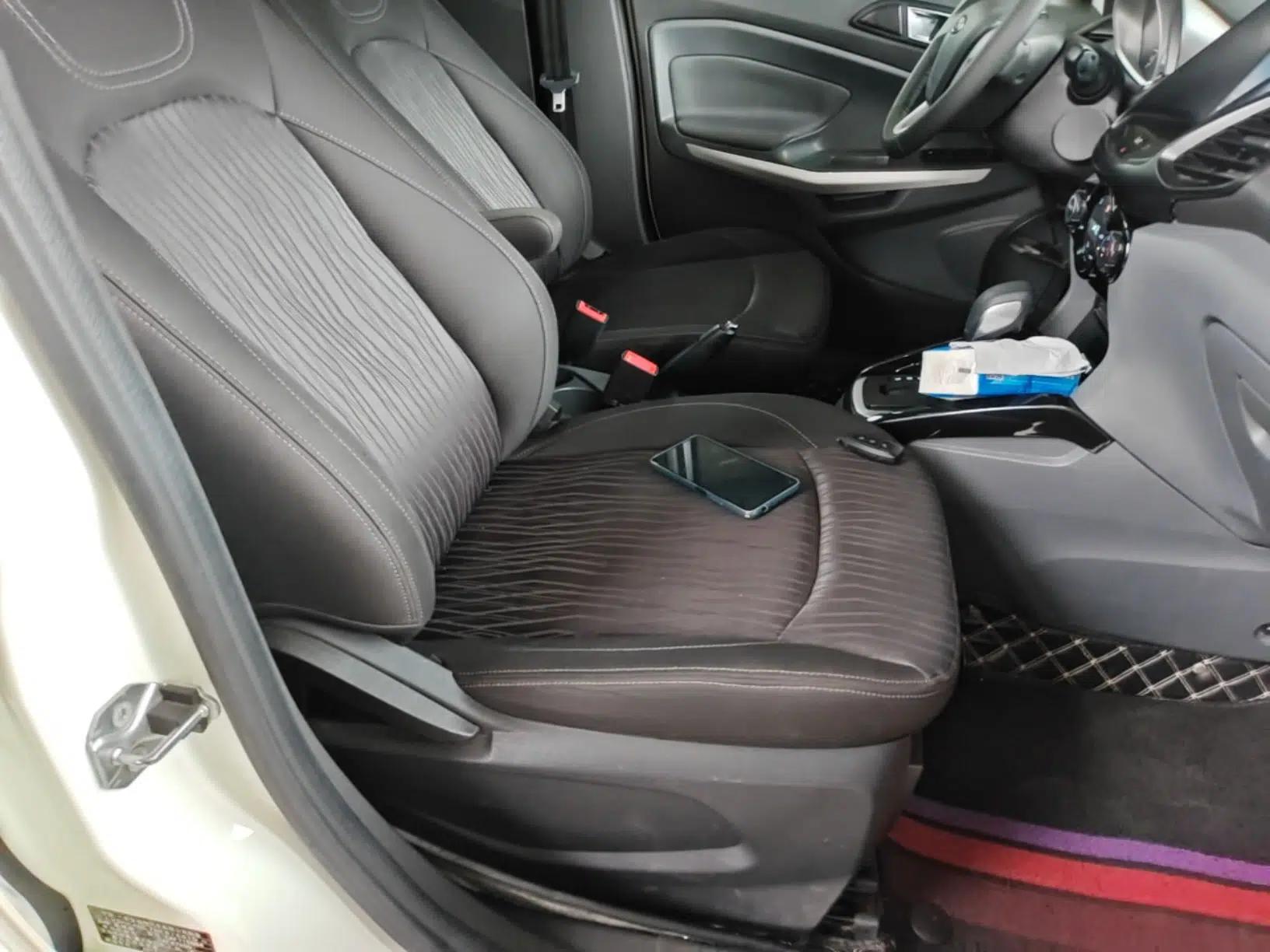 Ford EcoSport 2017 1.5L Automatic Prestige Model — миниатюра 23