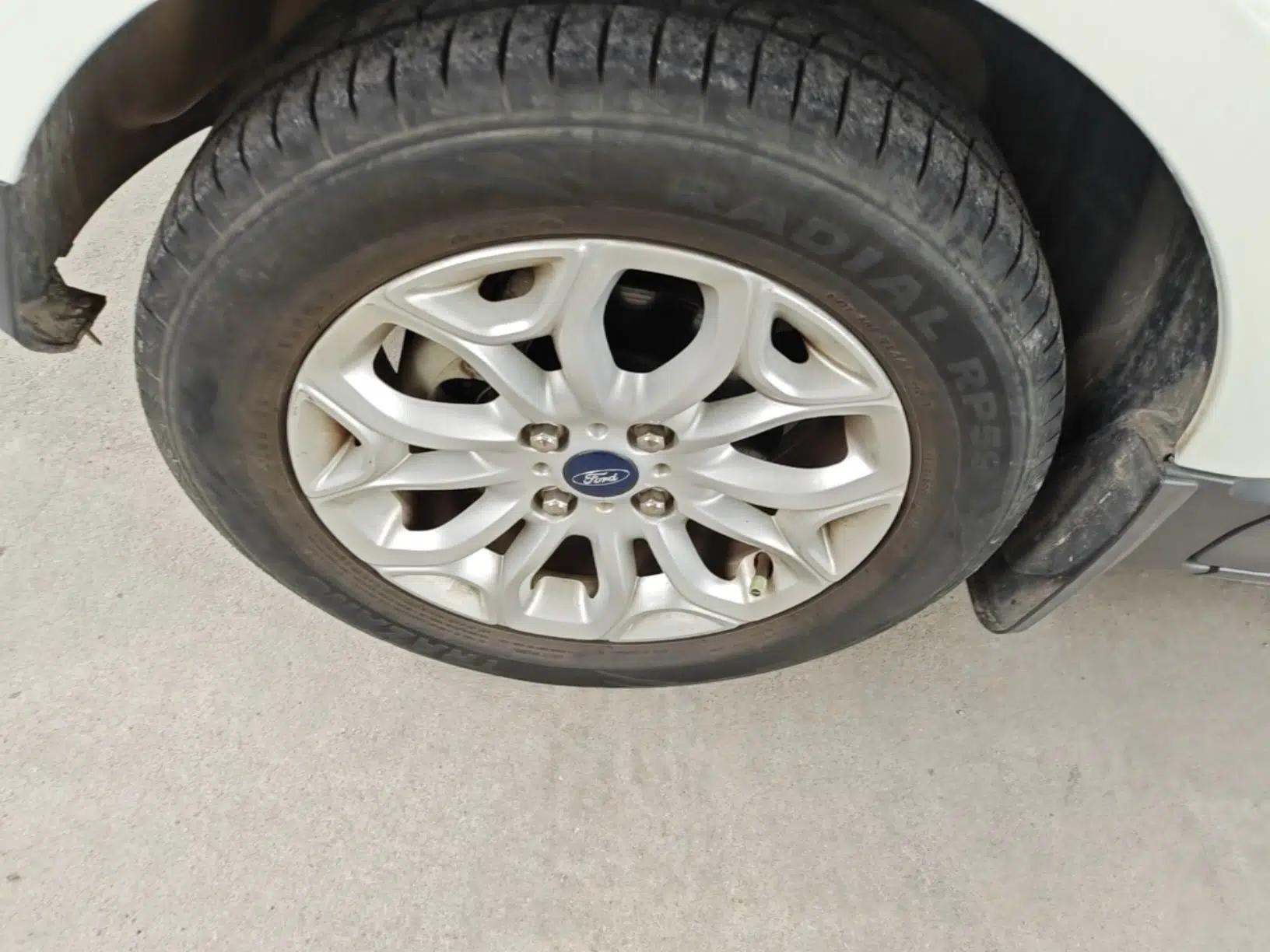 Ford EcoSport 2017 1.5L Automatic Prestige Model — миниатюра 9