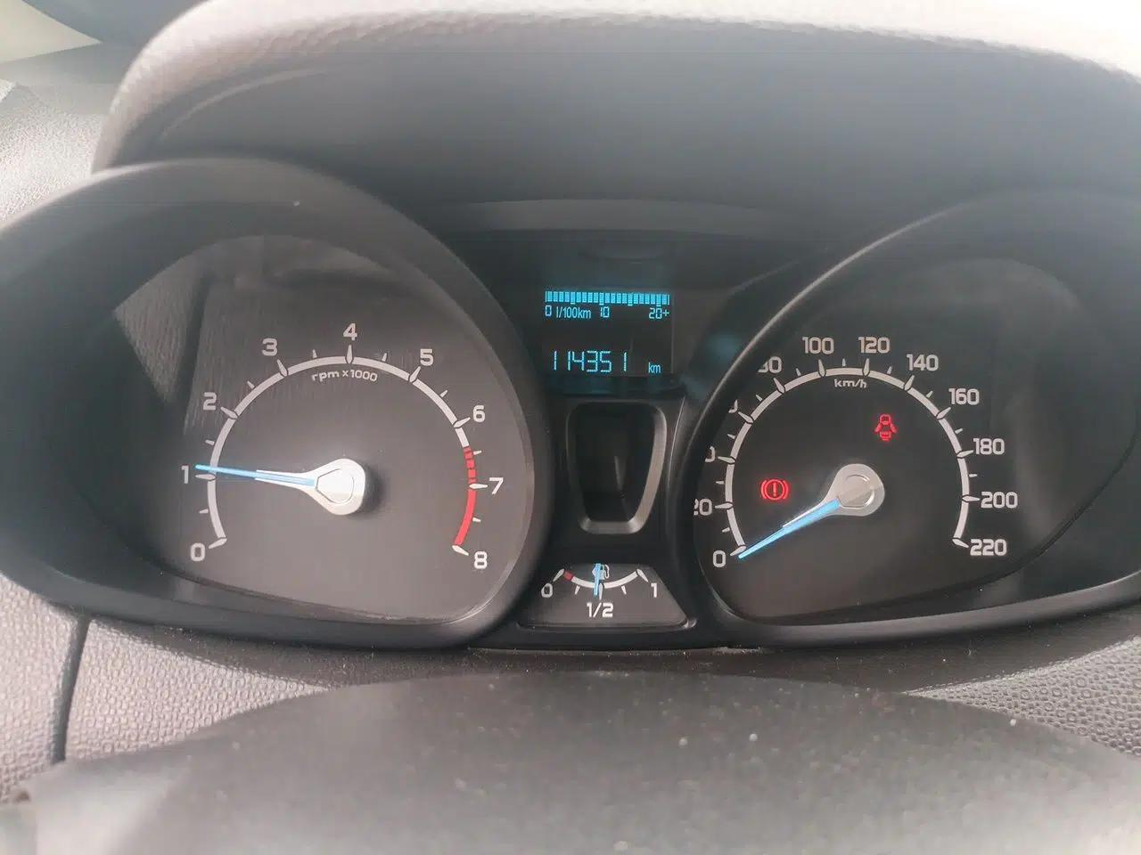 Ford EcoSport 2013 1.5L Manual Comfort Model — миниатюра 13