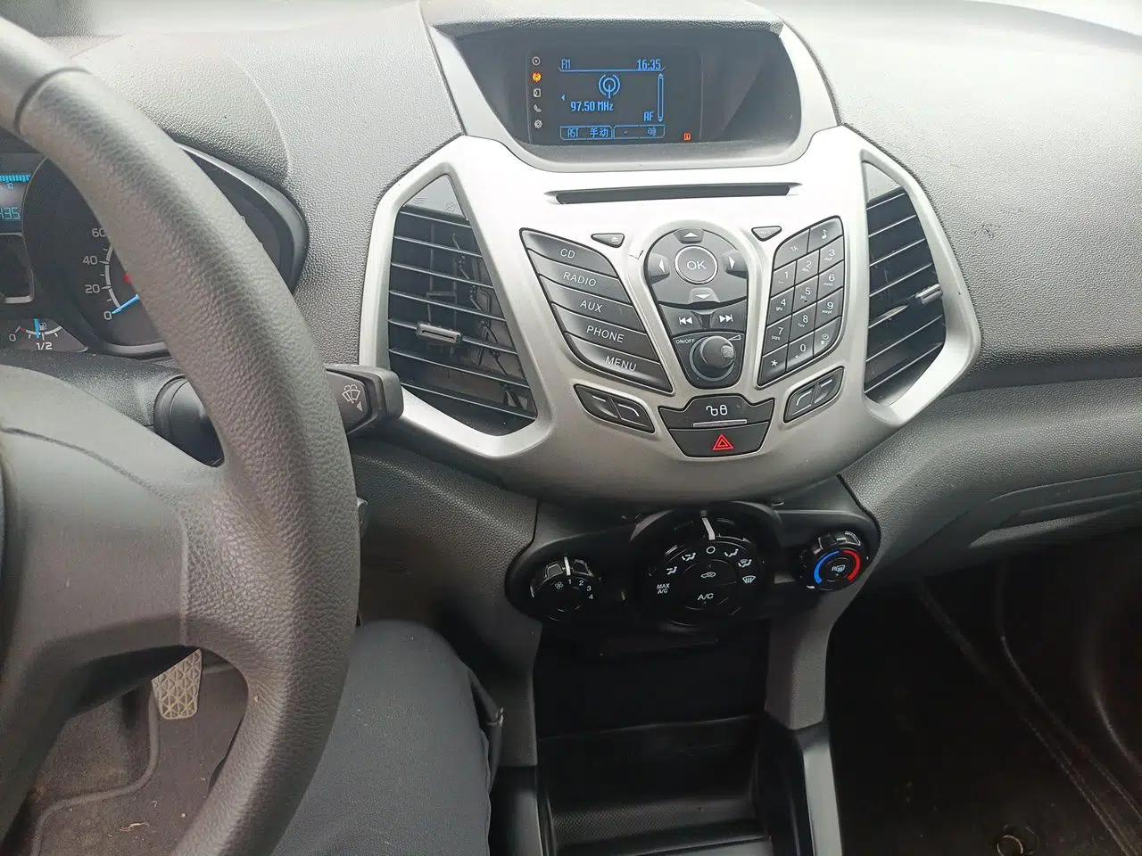 Ford EcoSport 2013 1.5L Manual Comfort Model — миниатюра 14