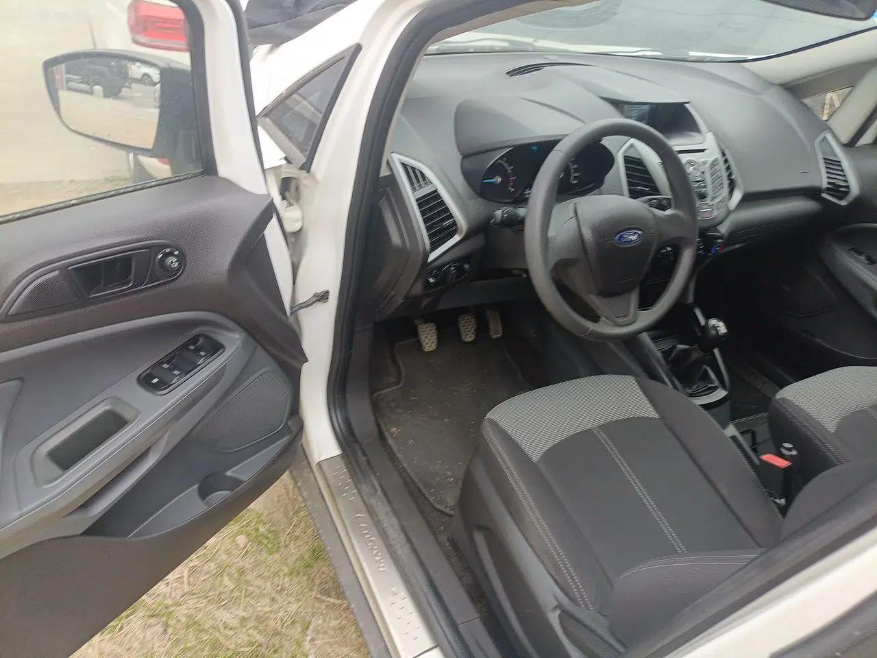 Ford EcoSport 2013 1.5L Manual Comfort Model — миниатюра 17