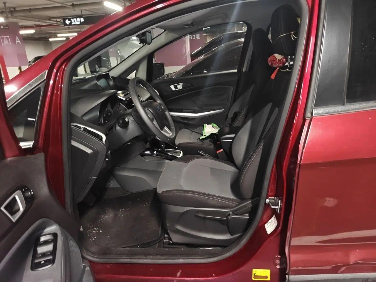 Ford EcoSport 2013 1.5L Automatic Fashion Model — миниатюра 14