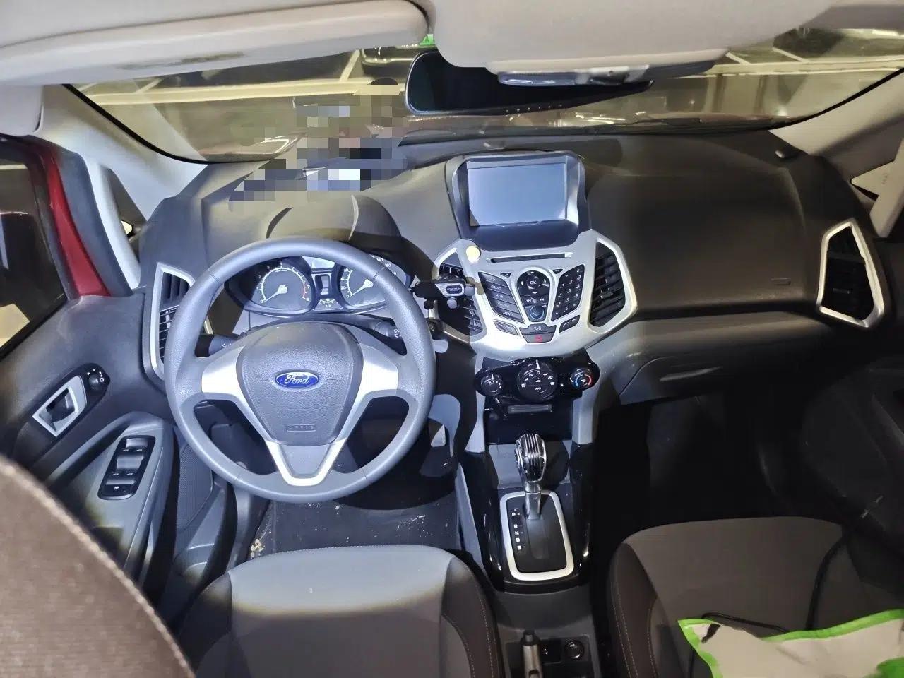 Ford EcoSport 2013 1.5L Automatic Fashion Model — миниатюра 18
